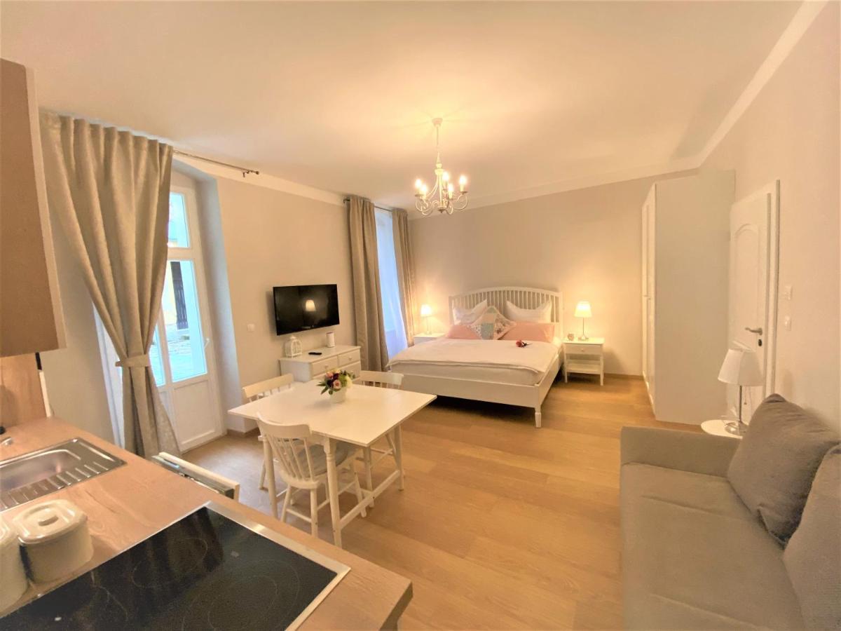 Magnolia Apartment